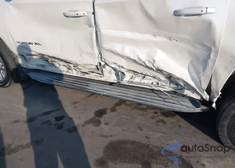 2015 GMC Yukon Xl 1500 Slt из США, поврежденный, VIN 1GKS2HKCXFR113052